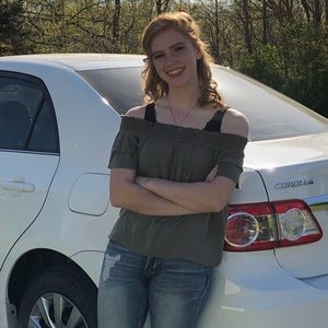 Meet your Posher, Amity